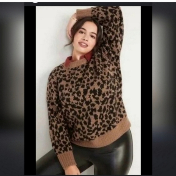 ⚘️⚘️Nwt old navy 2x leapord sweater - Picture 1 of 4